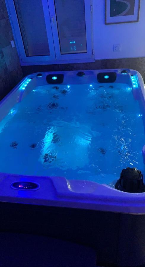 Cosy Jacuzzi