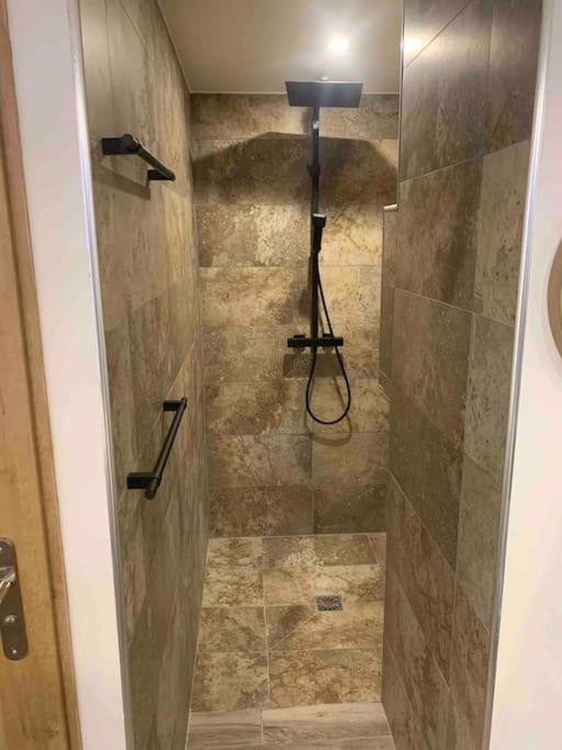 Apartemen Cosy Jacuzzi *